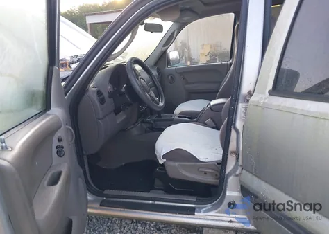 2003 Jeep Liberty Sport/Freedom from USA, damaged, VIN 1J4GL48K23W696309